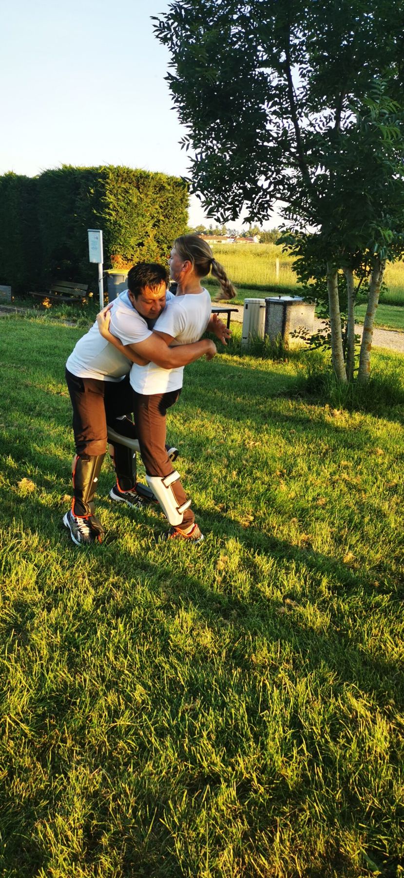 Krav Maga en extérieur, travail de défense au sol